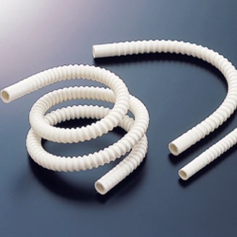 ホース接続部分が一体成型。