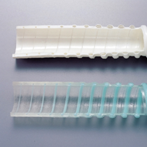 接続部分チューブ同様 内外面フラット。